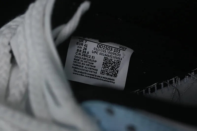 All categories Nk SB Dunk Series Nk SB Dunk Low High-end customized low-top sneakers Nike SB Dunk Low Blue Ocean Strappy low-top casual sneakers DD1503-101